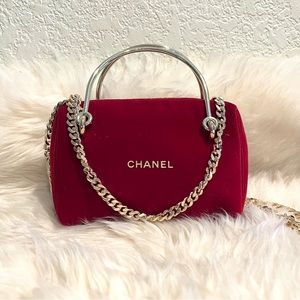 Chanel Red Velvet Pouch to Crossbody, Handbag, Shoulder bag Rare Find